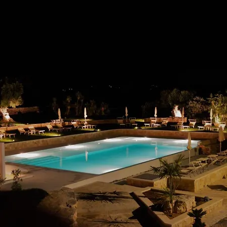 Masseria Torrepietra Otel 4*